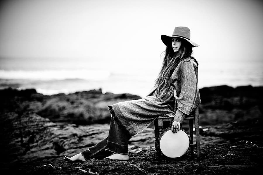 cociento marisa valle en concierto en sala rio selmo de ponferrada el bierzo